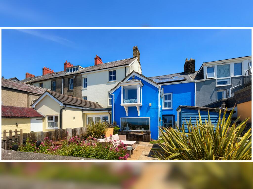 Main image of property: Glenrosa, High Street, Borth
