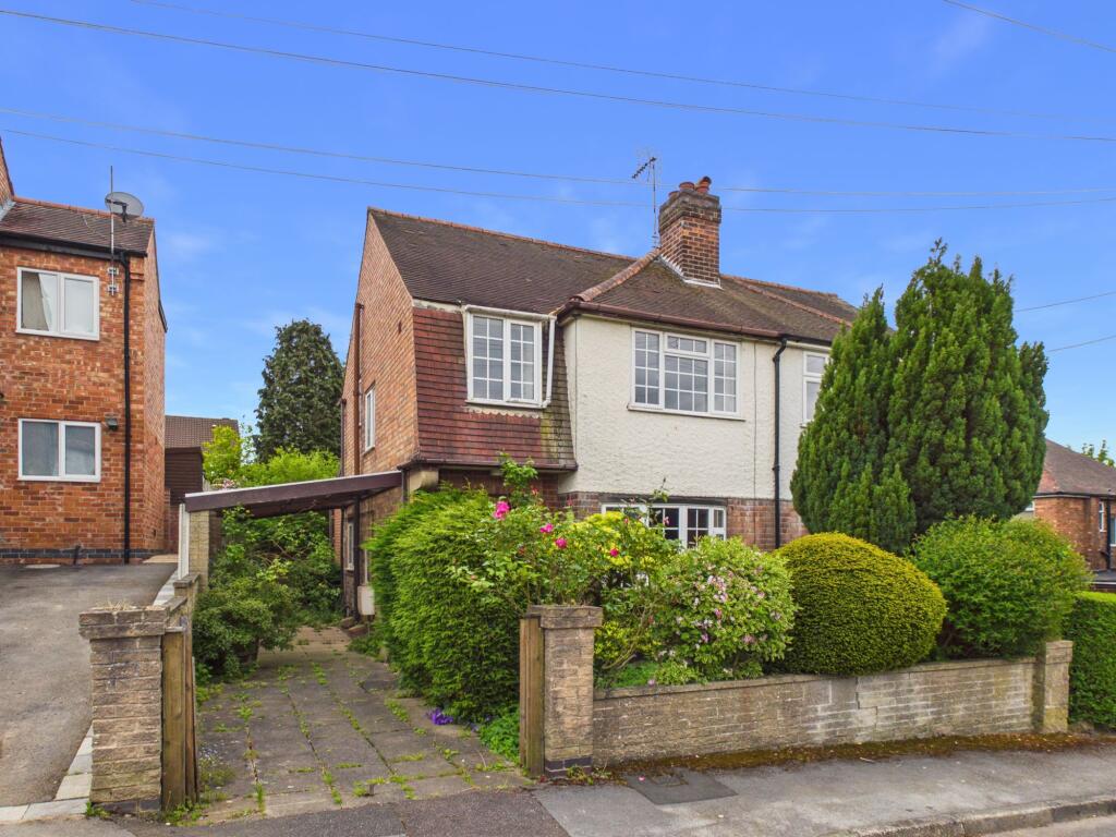 Main image of property: Brooklands Crescent, Gedling, Nottingham