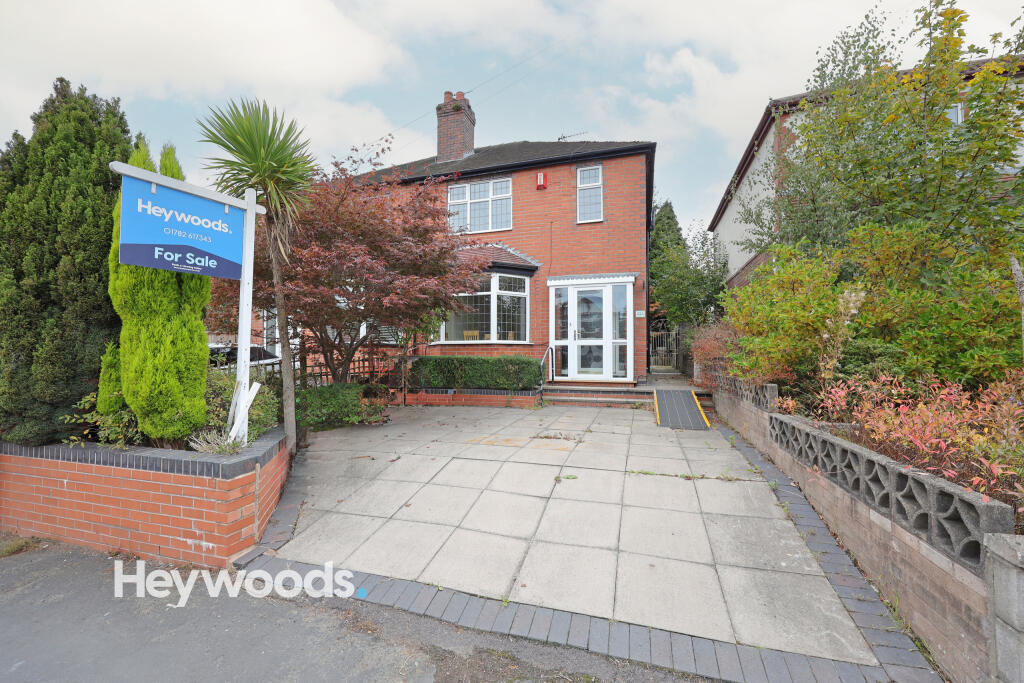 Main image of property: Dimsdale Parade West, Wolstanton, Newcastle-under-Lyme, Staffordshire