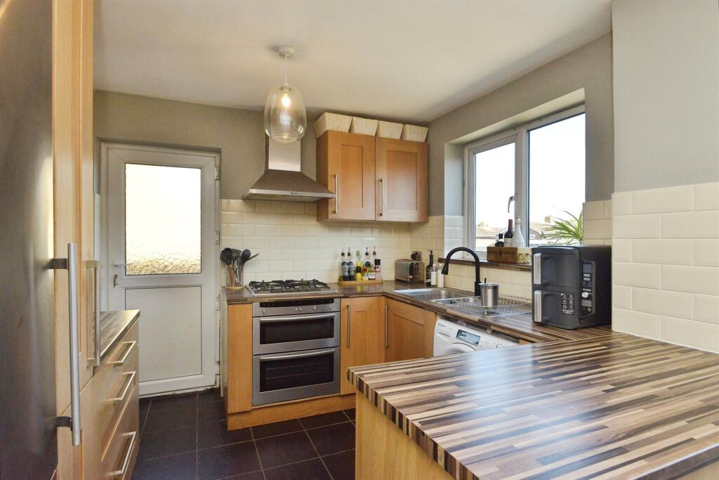 House in Stony Stratford, City of Milton Keynes - View 3