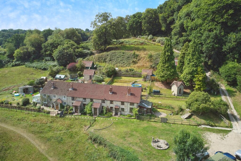 Main image of property: Castle Orchard, Pen Selwood, Wincanton