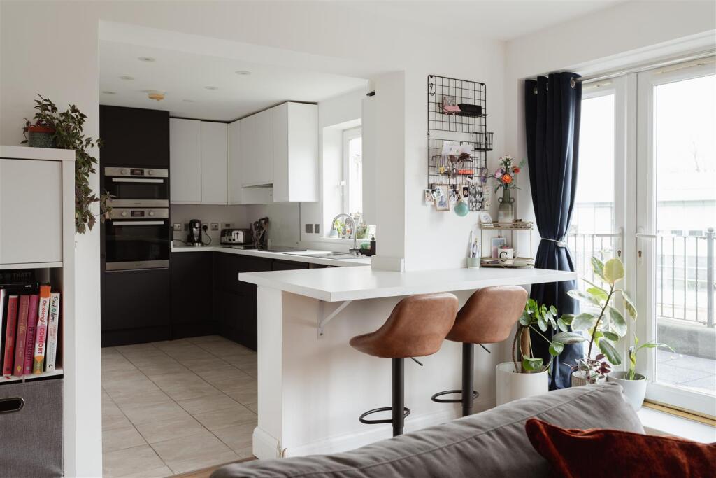 Main image of property: Lesbourne Road, Reigate