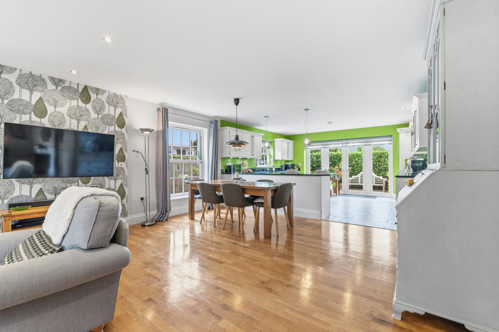 House in South Kesteven, Long Bennington - View 4