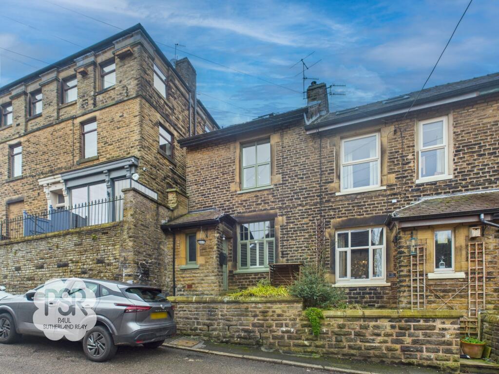 3-bed terraced on Fishers Bridge, Hayfield, SK22, £384,950