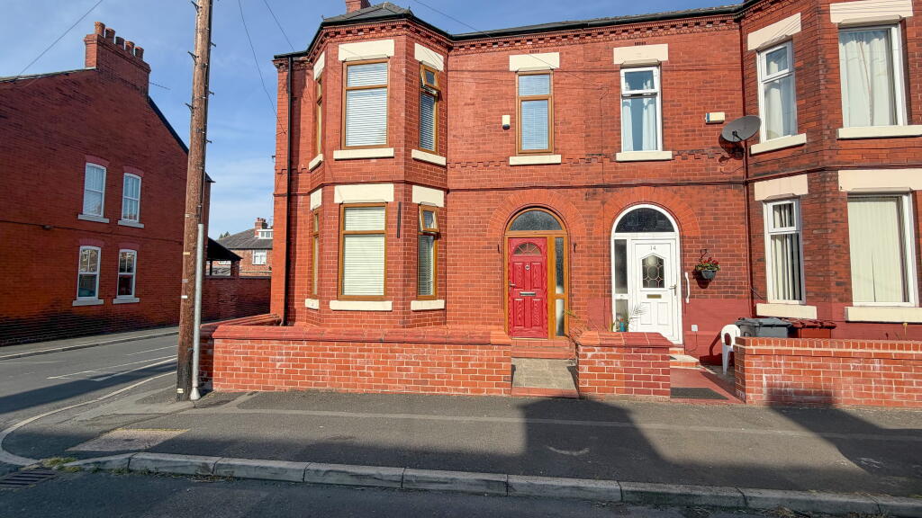 4-bed terraced on Claremont Range, Gorton, £250,000