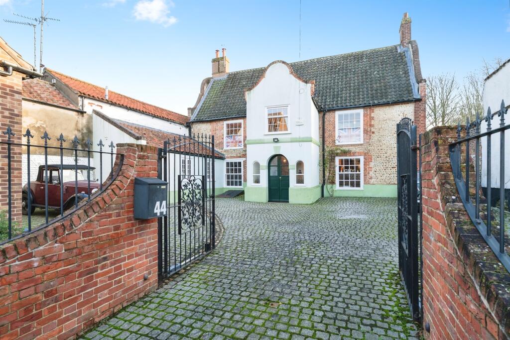 Main image of property: Oak Street, FAKENHAM