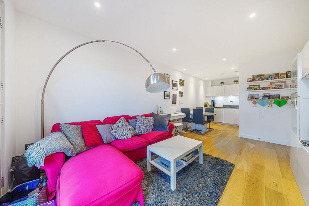 Apartment in London - View 4