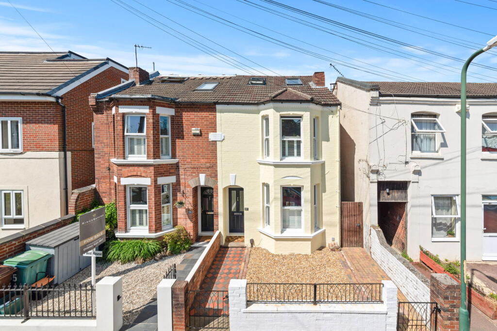 Main image of property: Albion Road, Tunbridge Wells, TN1 2PB