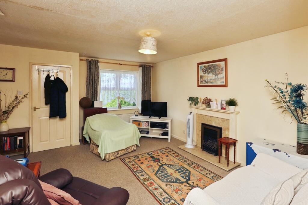 House in Gosport, Hampshire - View 2