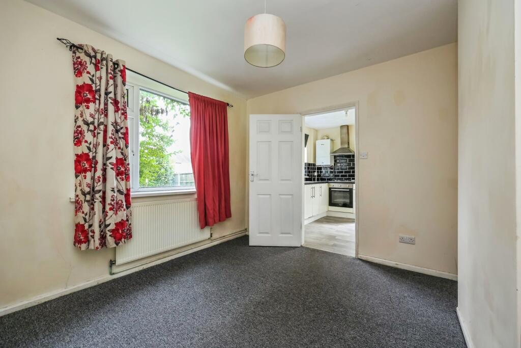 House in Nottingham, Nottinghamshire - View 5
