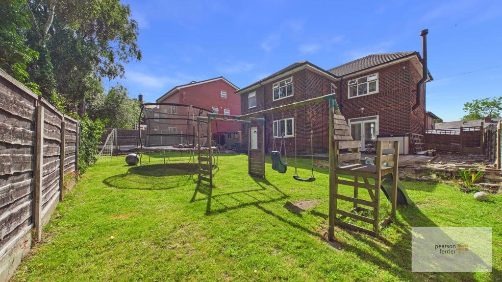 House in Bury, Woodhill Fold, Chesham - View 5