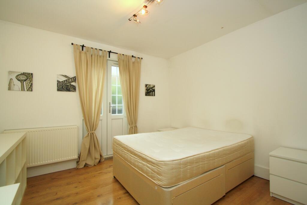 Main image of property: Archway Road, Highgate, N6