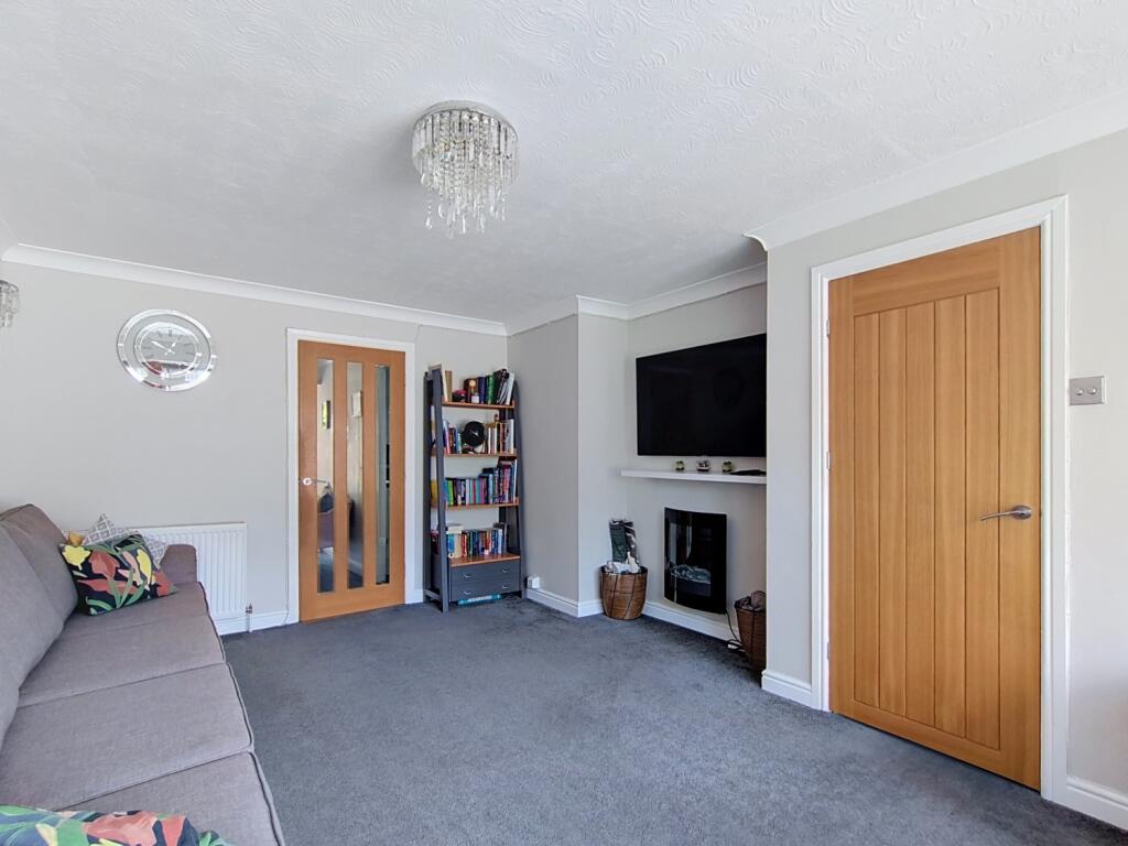 Rooks Avenue, Cleckheaton, West Yorkshire, BD19 - View 5
