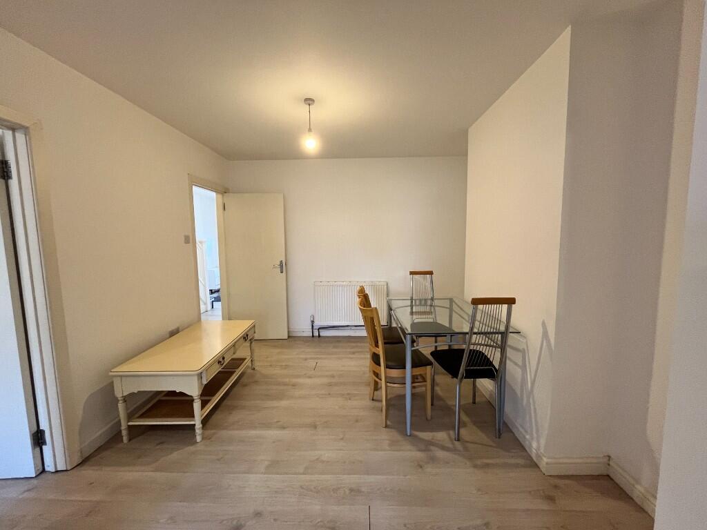 5 bedroom terraced house for rent