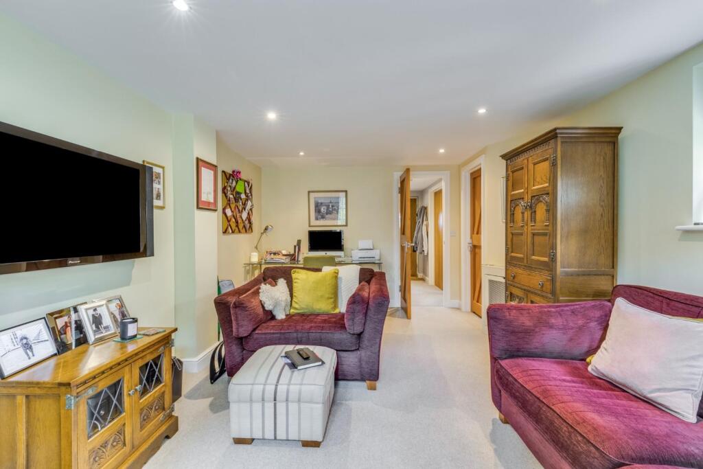 House in Stevenage - More