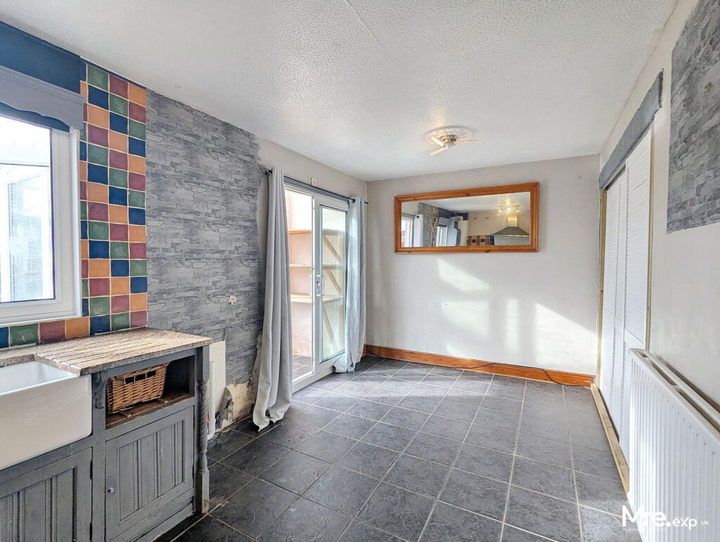Chestnut Grove, Maesteg, CF34 0NT photo 2