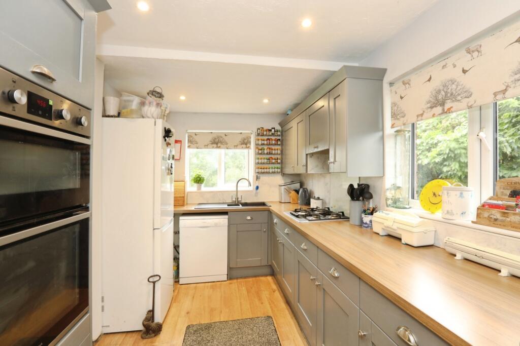 House in Uckfield, High Hurstwood - View 4