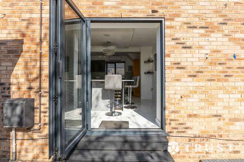 Additional image 43 of Birkenshaw Lane, Birkenshaw, BD11