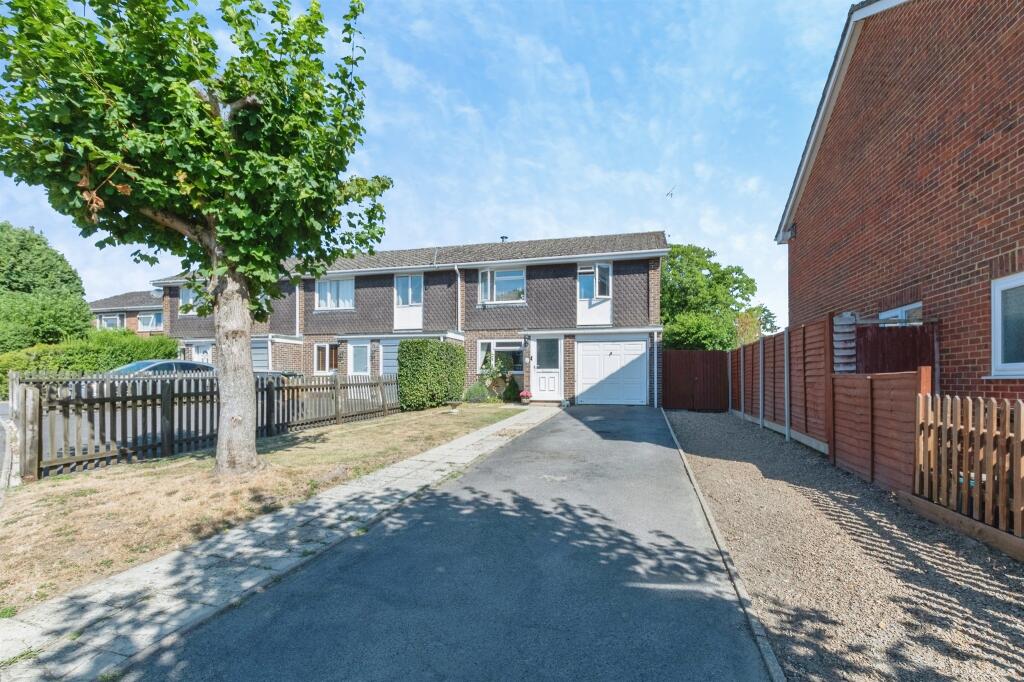 Main image of property: Alder Drive, Alderholt, Fordingbridge