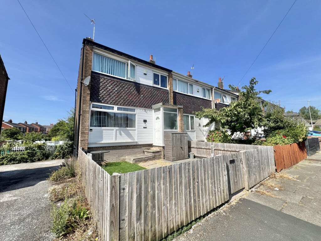 Main image of property: Lakeway, Blackpool, FY3