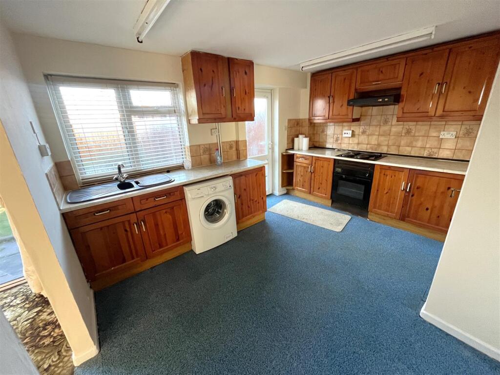 Knights Way, Newent photo 4