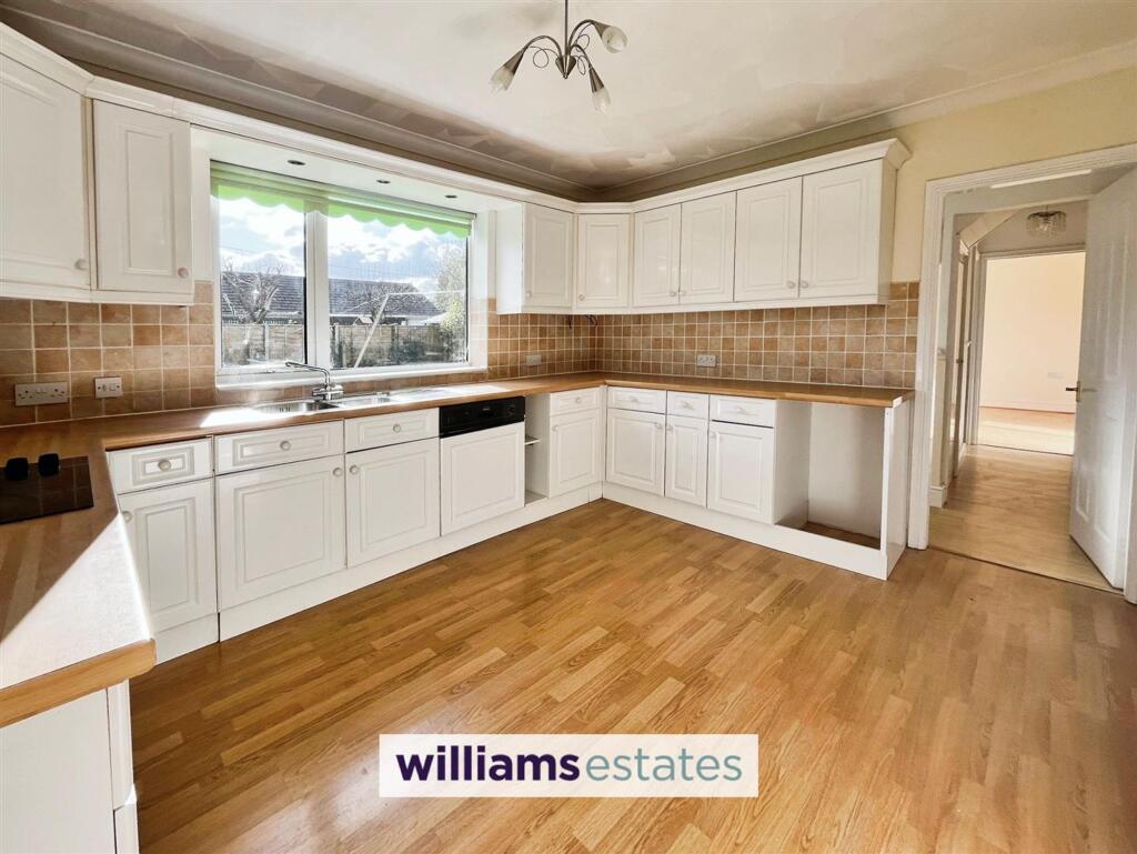 Denbigh Road, Ruthin, LL15 photo 5