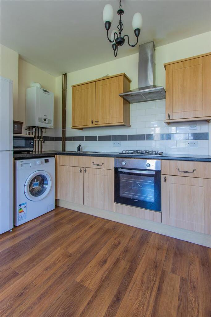 Richmond Crescent, Roath - View 3