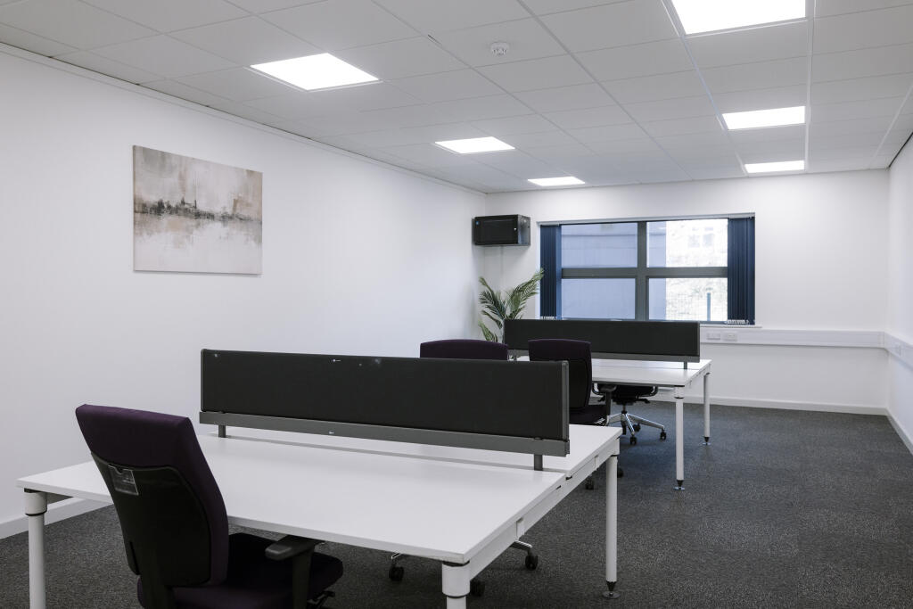 Blackburn Gateway office to let