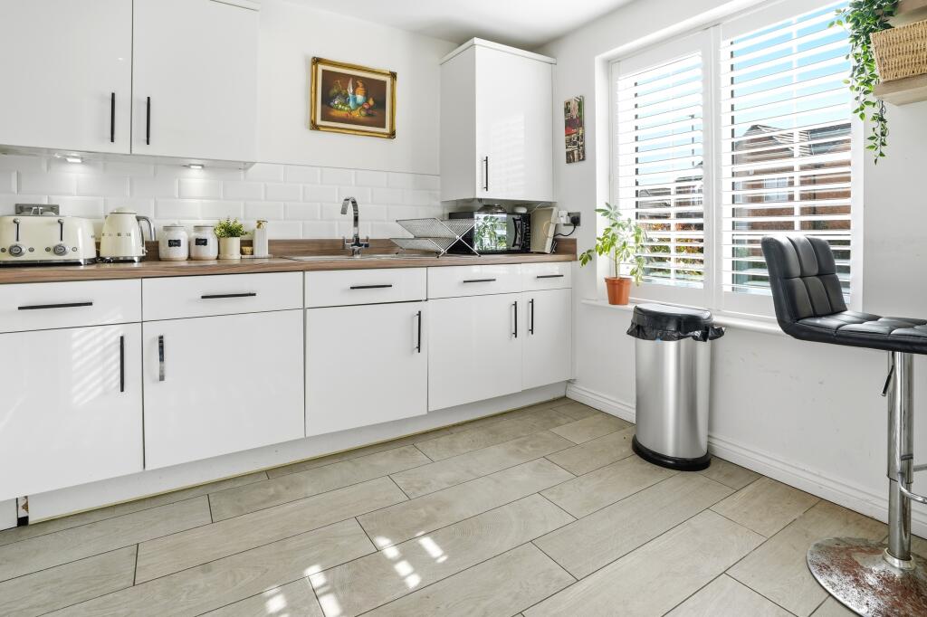 Yew Road, Leeds, LS14 photo 4