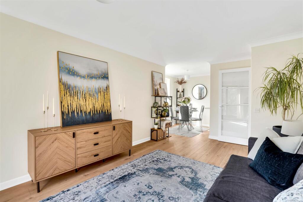 Main image of property: Kingswood Drive, London, SE19