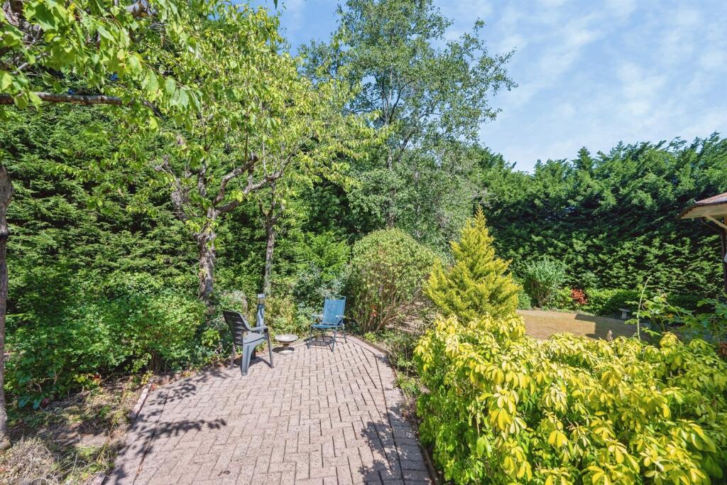 Property photo 11