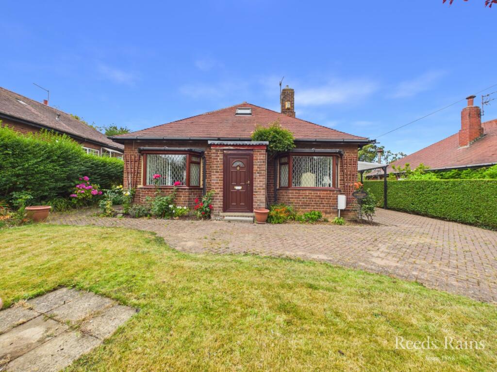 3-bed detached on Throxenby Lane, Scarborough, North Yorkshire, YO12, £300,000