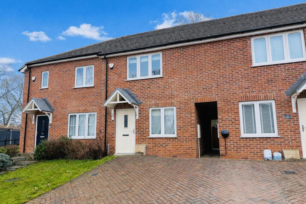 Main image of property: 43 Beechcroft Drive, Gainsborough