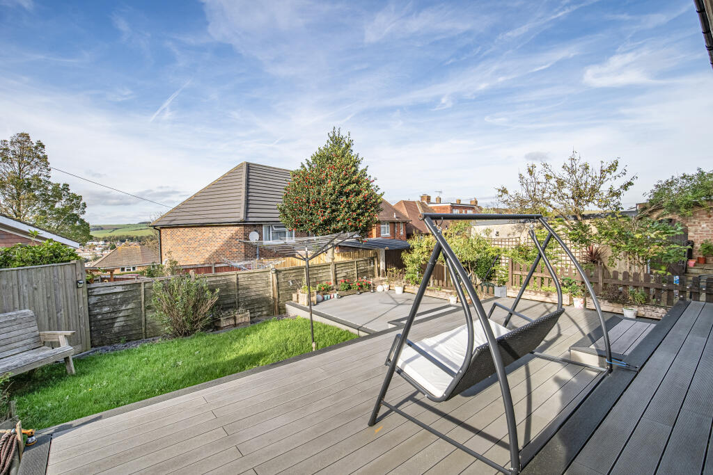 Fernhurst Crescent, Brighton, BN1 - View 6