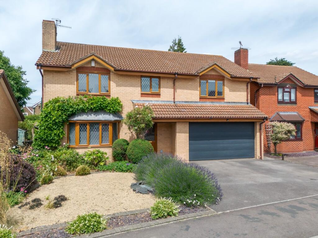 Main image of property: Brampton Way, Portishead, Bristol, Somerset, BS20