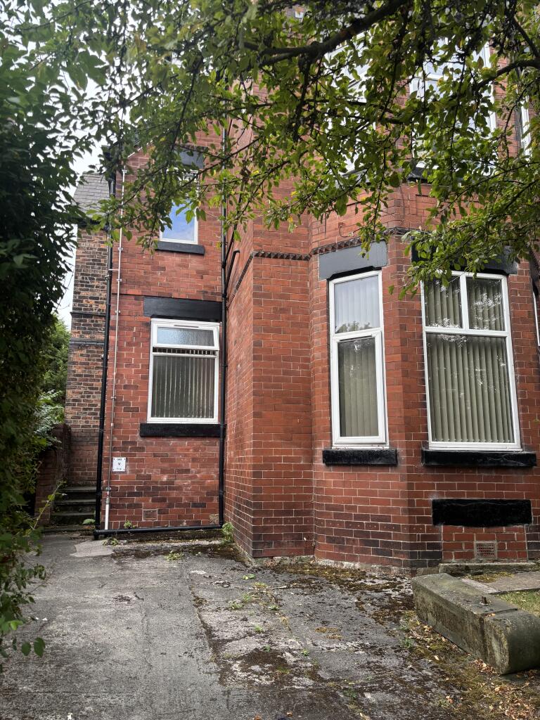 Main image of property: Flat C, Chatfield Road, Manchester