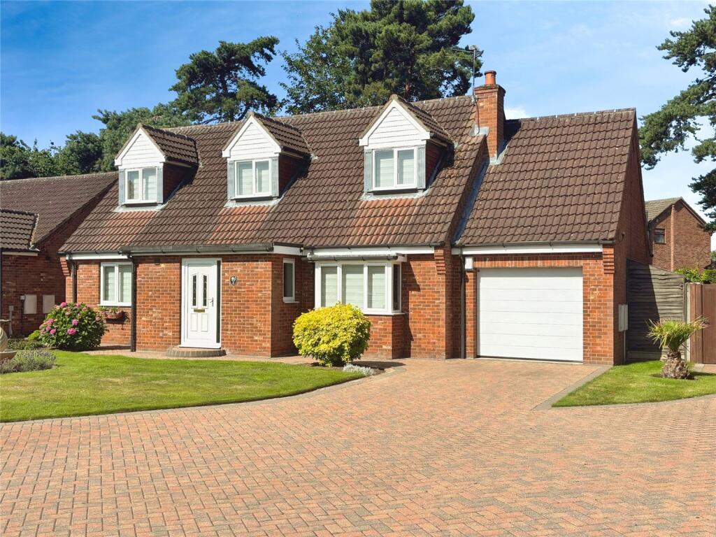 3-bed house on Travis Close, Hatfield, Doncaster, South Yorkshire, DN7, £350,000