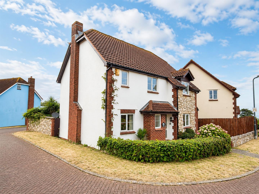 House in Torquay - More