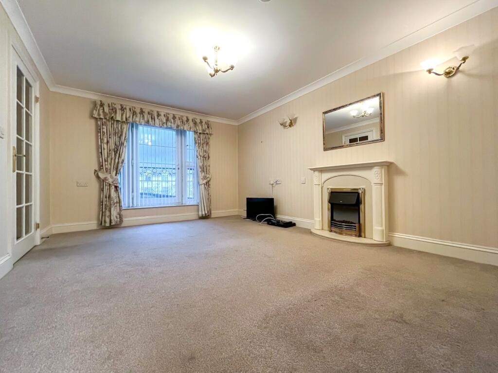Silver Street, Nailsea, North Somerset, BS48 photo 2
