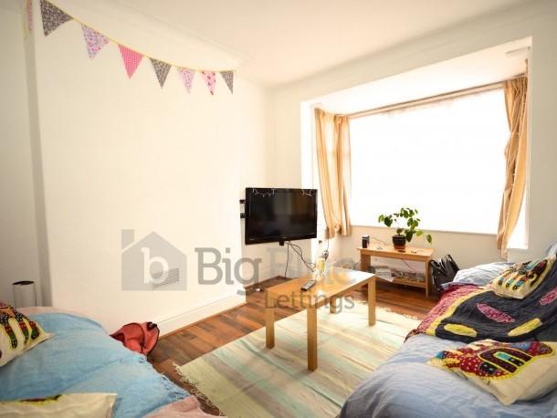 Mayville Road, Leeds, West Yorkshire, LS6 – pohled 2
