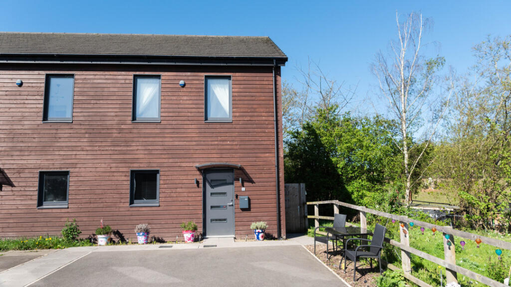 Main image of property: Chesterfield S41 9SJ, Chesterfield, S41 9SJ