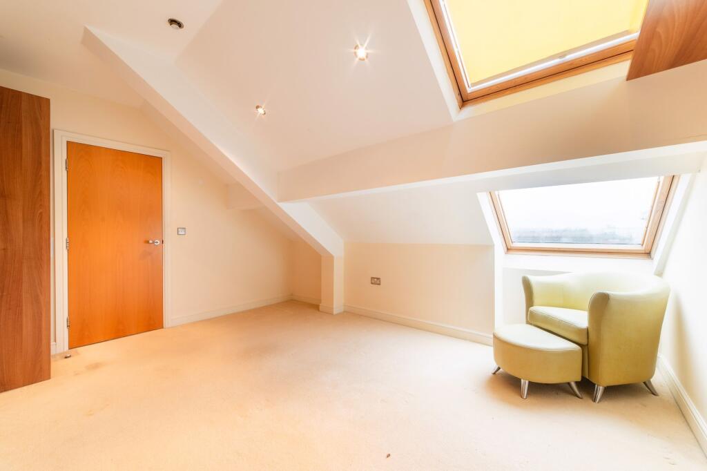 Promenade, Marine Gate Mansions, PR9 - View 3