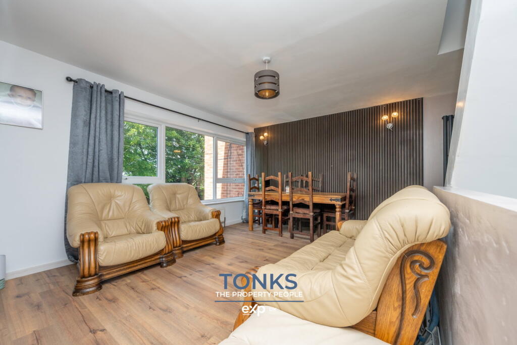 House in Dudley, West Midlands - View 4