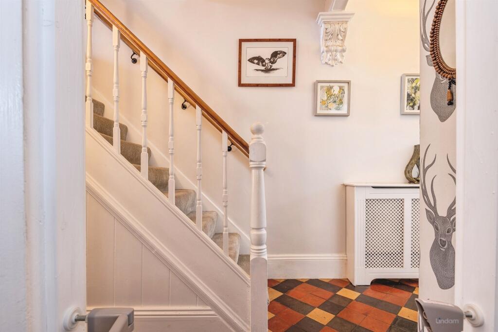 House in Taunton - View 4