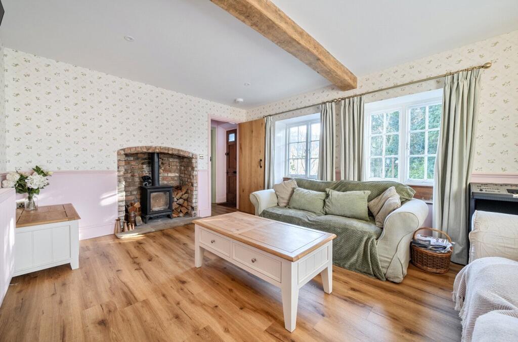 Holywell, Wotton-under-Edge, Gloucestershire, GL12 photo 3