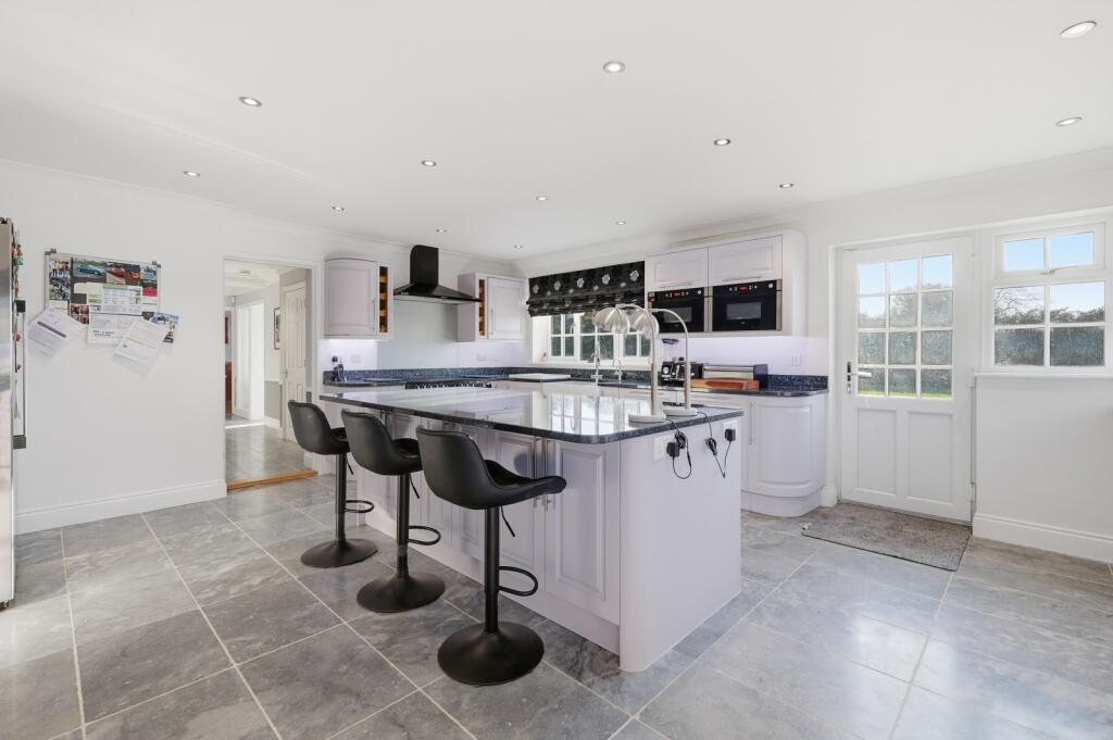 House in Braintree, Great Maplestead - View 3