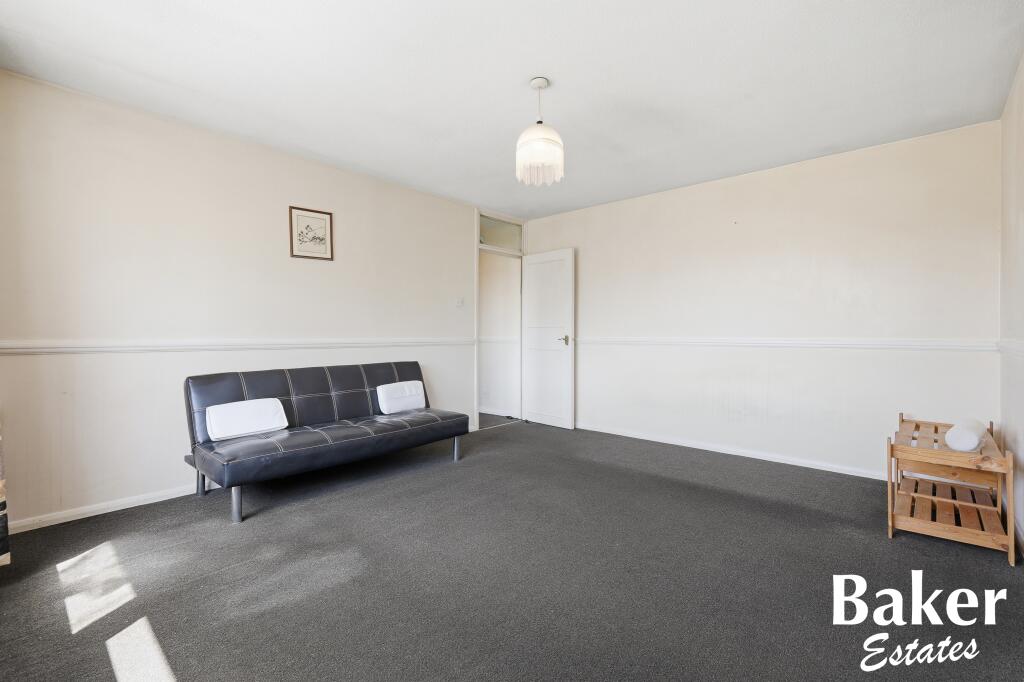 Patricia Court, Dryden Close, Hainault, Ilford, Redbridge photo 4