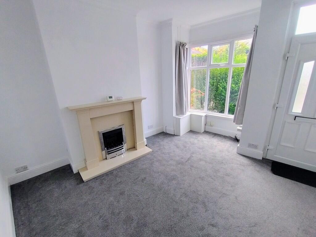 House in Wolverhampton, Penn - View 3