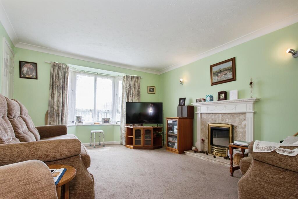 Garner Close, Milton, Cambridge photo 4