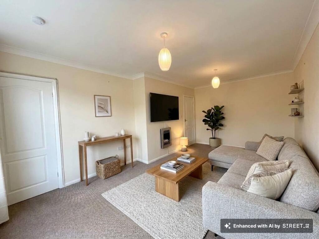 House in Stoke-on-Trent - View 3